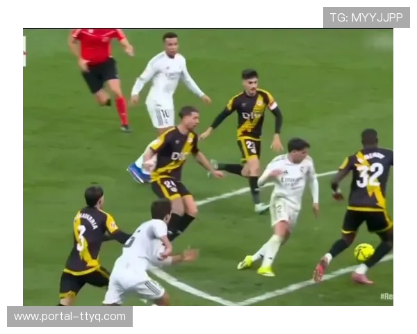 科莫0-0亚特兰大，帕斯读秒失点错失绝杀