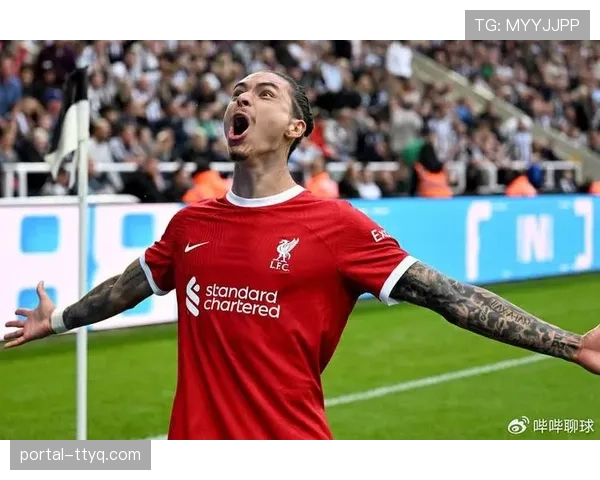 特写：利物浦前锋努涅斯一次长达60米的回追压迫赢得掌声